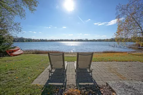 w378s4795 E Pretty Lk, Ottawa, WI 53118