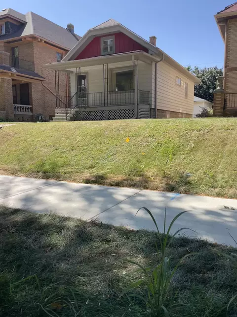 3457 N Humboldt, Milwaukee, WI 53212