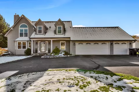 11941 W Cold Spg, Greenfield, WI 53228