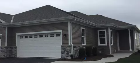 2703 Esker, West Bend, WI 53095