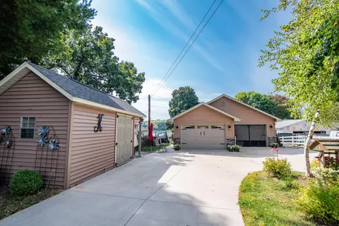 n2973 East Little Green Road, Green Lake, WI 53946