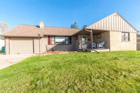 612 2nd, La Crescent, MN 55947
