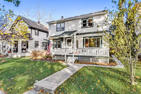 4652 N Elm Tree, Glendale, WI 53209