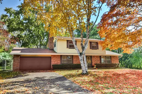 w280s3560 Pheasant, Genesee, WI 53189
