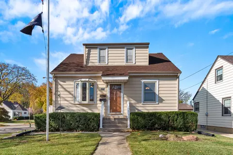 4575 S Vermont, Saint Francis, WI 53235