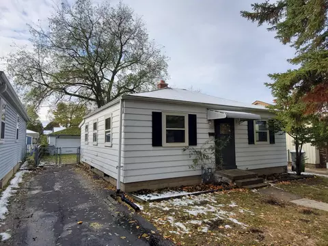 3423 S Kansas, Milwaukee, WI 53207