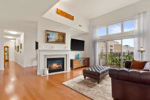 141 Main #417, Racine, WI 53403