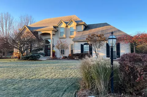 113 Long Mdw, Hartland, WI 53029
