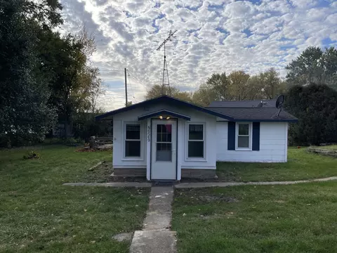 n6569 Hickory Road, Sugar Creek, WI 53121