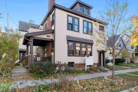 1917 E Belleview #1923, Milwaukee, WI 53211