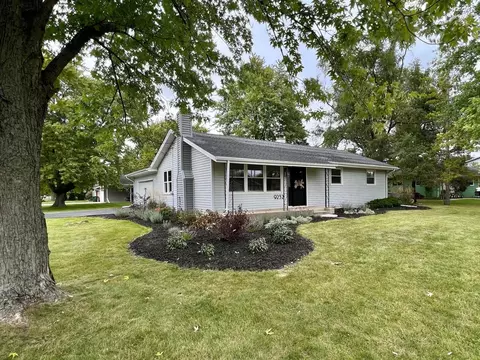 9232 Dunkelow, Caledonia, WI 53126
