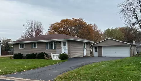 1125 Fieldcrest, Menasha, WI 54952