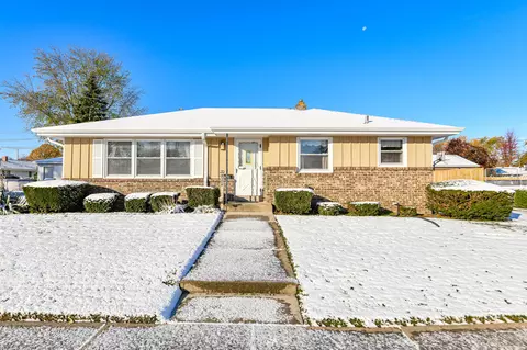8308 27th, Kenosha, WI 53143