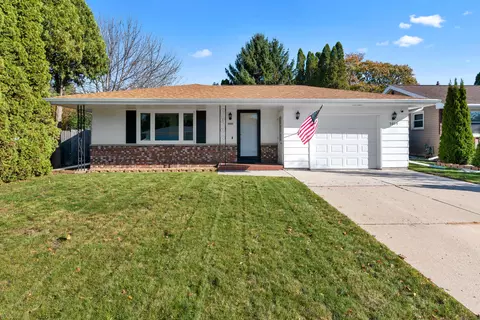 3805 S 17th, Sheboygan, WI 53081