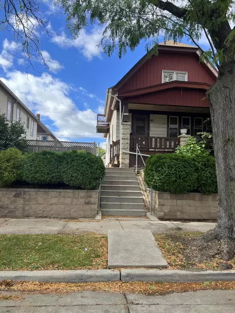 1113 S 22nd, Milwaukee, WI 53204