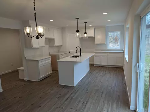 127 Vista Del Parco, Sullivan, WI 53178