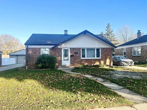 2730 S 52nd, Milwaukee, WI 53219