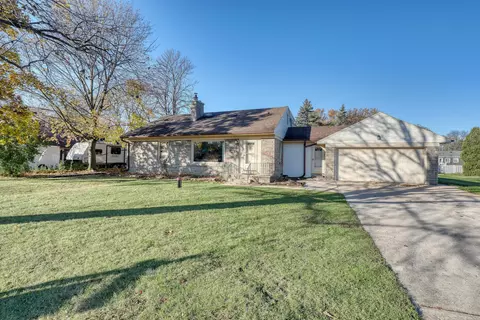 1507 S Woodside, New Berlin, WI 53151