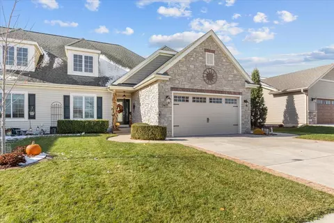 1677 Edgewood, Kewaskum, WI 53040