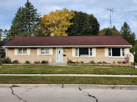 1232 N 10th, Manitowoc, WI 54220