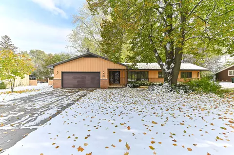 6194 S 122nd, Hales Corners, WI 53130
