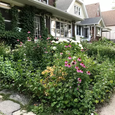 2127 S 10th, Milwaukee, WI 53215