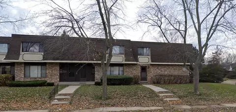 6109 W Calumet, Milwaukee, WI 53223