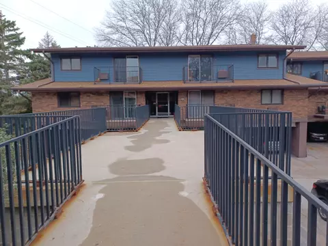 8545 W Waterford #3, Greenfield, WI 53228
