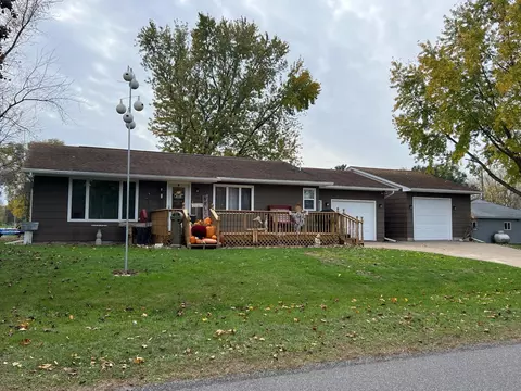 119 W 10, Buffalo City, WI 54622