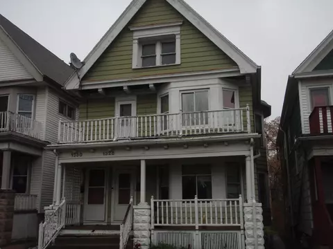1328 N 39th #1330, Milwaukee, WI 53208
