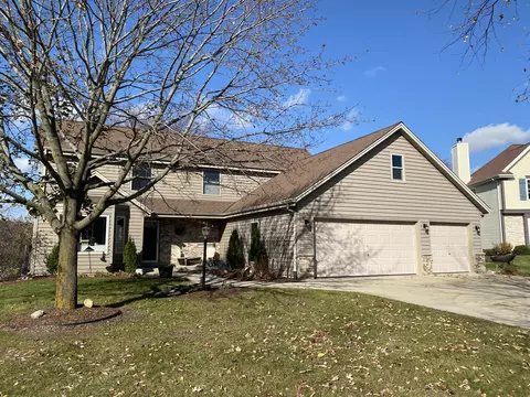 2608 Upper Frst, West Bend, WI 53090