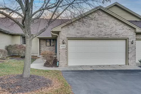 4025 Prairie Vlg #2, Kenosha, WI 53142
