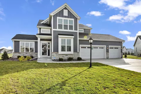 2860 Fox Riv, Summit, WI 53066
