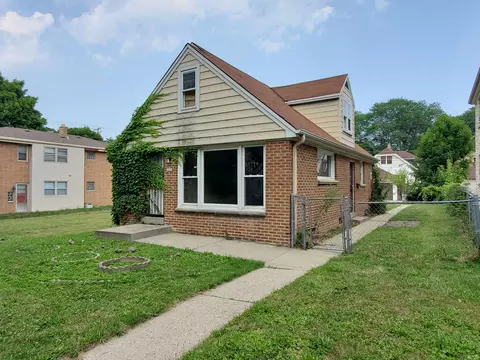 3276 N 45th, Milwaukee, WI 53216