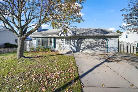 2720 Emily, Oak Creek, WI 53154