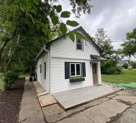 227 Park, Walworth, WI 53184