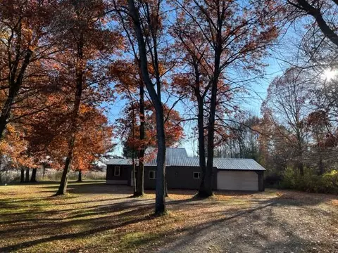 3095 Wood, Pensaukee, WI 54153