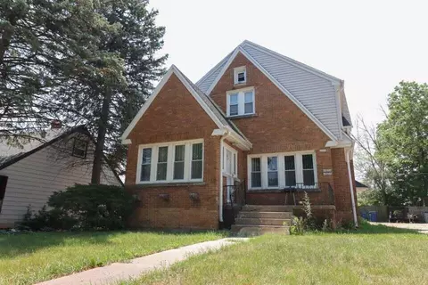 6221 W Thurston, Milwaukee, WI 53218