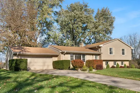 16000 Tomahawk, Brookfield, WI 53005