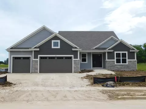 944 Kohlwey, Grafton, WI 53024