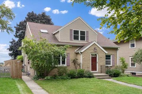 443 S 8th, West Bend, WI 53095