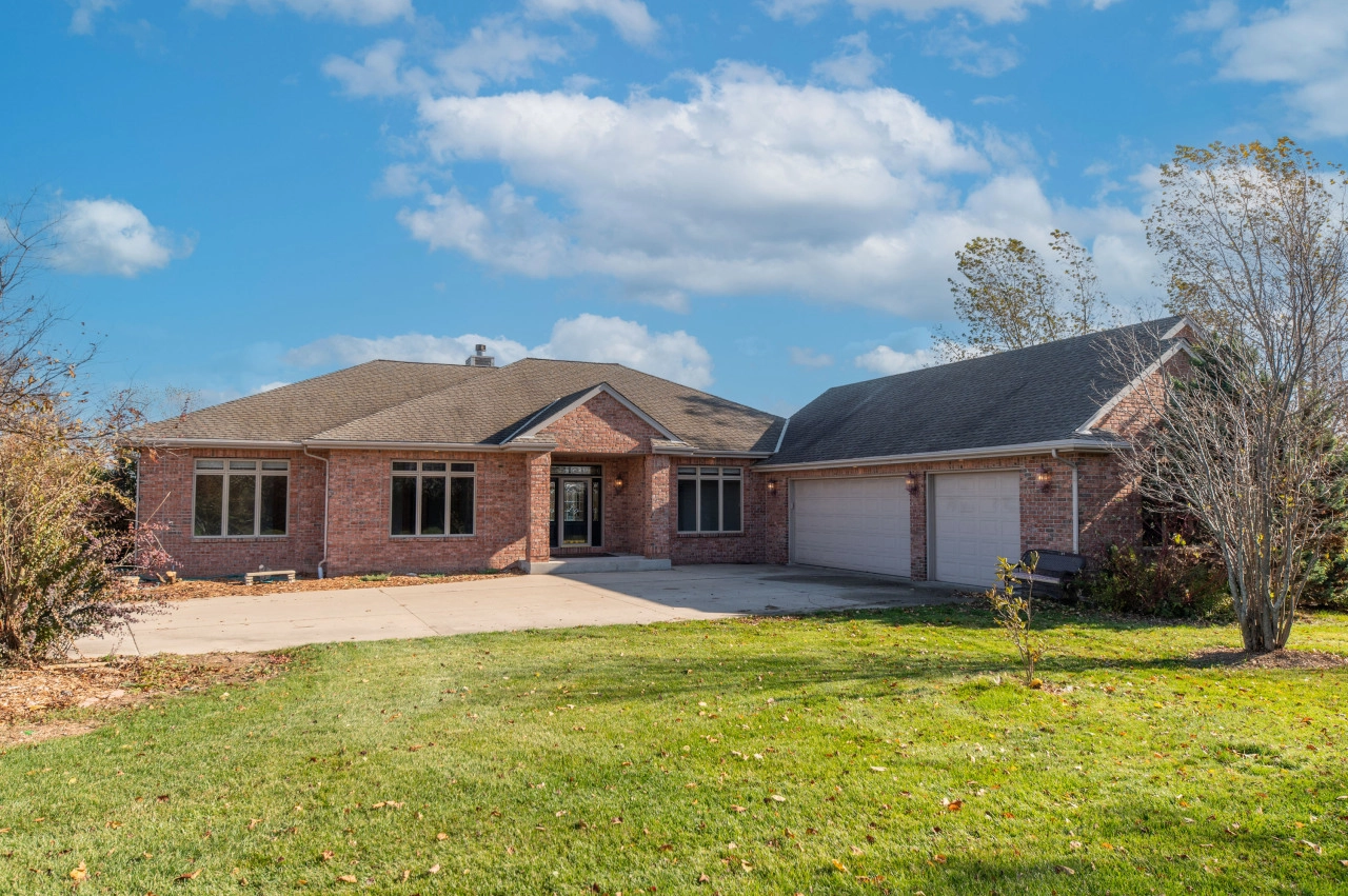 5200 Upper Lakeview Rdg  
