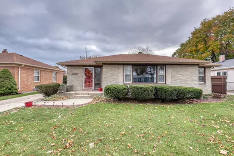 2013 Arlington, Racine, WI 53403