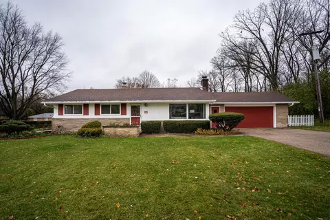 3510 Paradise, Brookfield, WI 53045