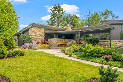 686 Riverview, Plymouth, WI 53073