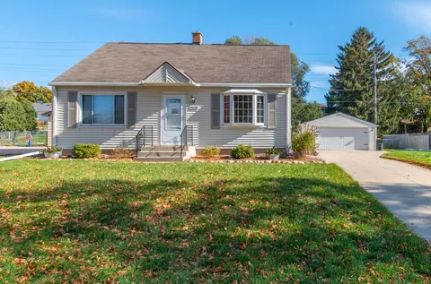 4130 N 93rd, Wauwatosa, WI 53222