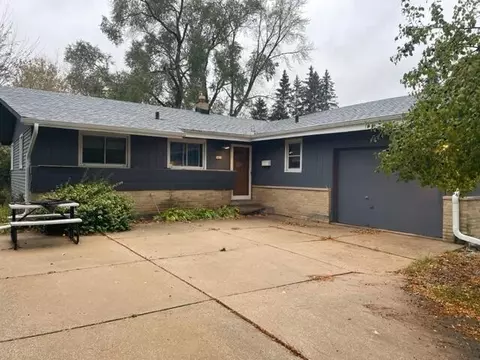 5433 Oxford, Greendale, WI 53129