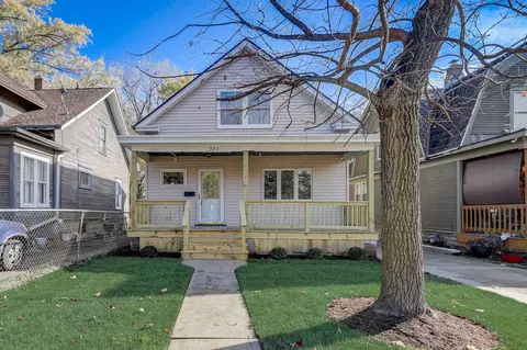 307 Blaine, Racine, WI 53405
