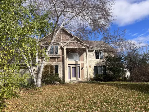2906 Brendon, Waukesha, WI 53188