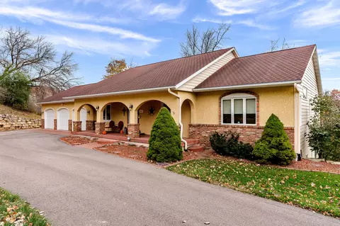w6427 Birchview Drive, Onalaska, WI 54650